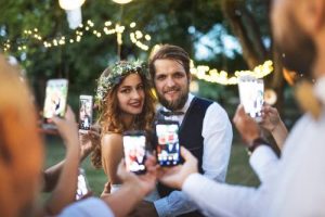 Partage de photos collaboratif pendant un mariage